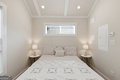 Simple living meets modern comfort in this Wayah model tiny home - photo 20