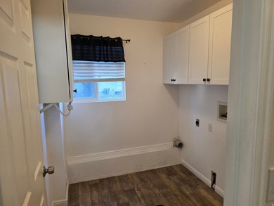 Centrally located in the heart of Spanish Fork, this beautiful - photo 25