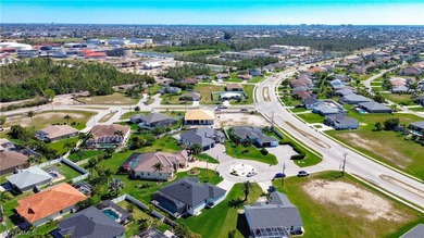 This luxury model home provides over 2,600 SQFT of living space - photo 30