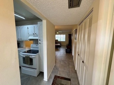 Price reduced for a quick sale! Beautifully maintained 1BR / 1 - photo 3