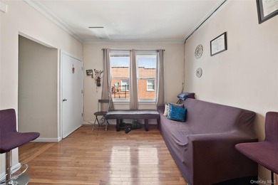 Spacious 2-Family Home on Double Lot - Central Air & Separate - photo 36