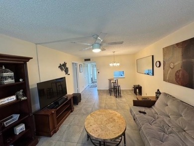 Price reduced for a quick sale! Beautifully maintained 1BR / 1 - photo 6