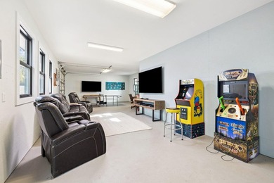 Extensive 'down to the studs' renovation in 2022 delivers a - photo 41
