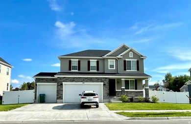 Beautiful Home in Orem - this Hemingway plan features an - photo 1