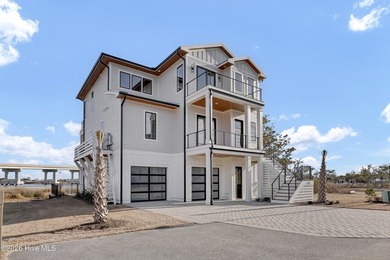 Experience the ultimate Surf City waterfront lifestyle at 113