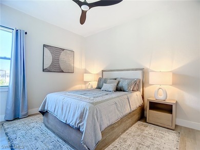 This luxury model home provides over 2,600 SQFT of living space - photo 46