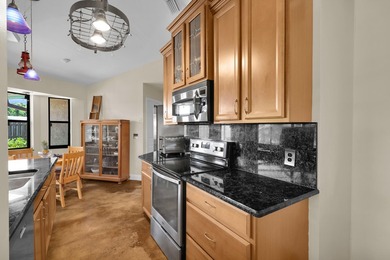 Beautifully maintained 3-bedroom, 2-bathroom, 1-car garage home - photo 11