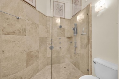 Beautifully maintained 3-bedroom, 2-bathroom, 1-car garage home - photo 21