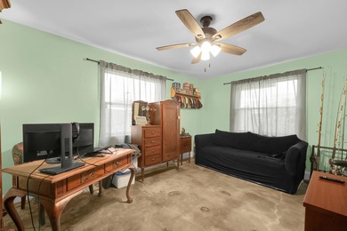 Beautifully maintained 3-bedroom, 2-bathroom, 1-car garage home - photo 23