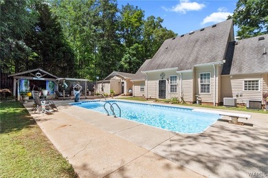 Welcome to this stunning 4-bedroom, 3-bathroom home designed for - photo 26