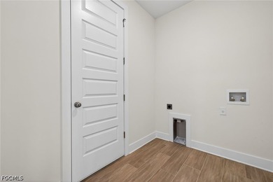 MOVE IN READY NEW CONSTRUCTION! 24-FOOT SLIDING GLASS DOOR WITH - photo 33