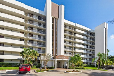 (private lake, pond, coastal) Condo For Sale in Deerfield Beach Florida