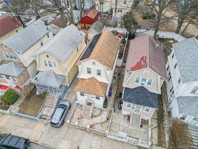 Welcome to this lovingly maintained, move-in-ready home tucked - photo 3