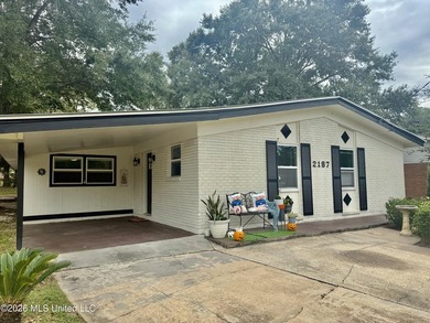 This beautiful House in Biloxi was renovated 4 years ago and