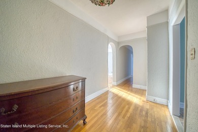 This renovated move in ready 2 bedroom, 2 bath is one of the - photo 4