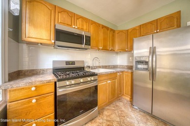 This renovated move in ready 2 bedroom, 2 bath is one of the - photo 6