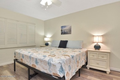 Motivated Seller! Bring an offer! FULLY FURNISHED 1ST FLOOR - photo 11