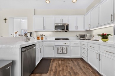 1355 Canterbury - photo 13
