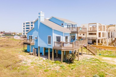 Crandall's Cottage is a treasured home located on the beach with - photo 4
