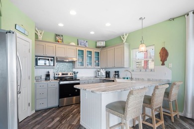 Crandall's Cottage is a treasured home located on the beach with - photo 9