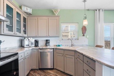 Crandall's Cottage is a treasured home located on the beach with - photo 10