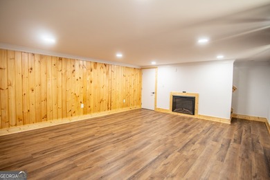 Custom Log Cabin Near Lake Hartwell Beautiful custom-built log - photo 27