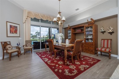 Elegant Monarch Country Club estate on a premier lot with water - photo 28