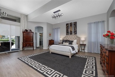 Elegant Monarch Country Club estate on a premier lot with water - photo 31