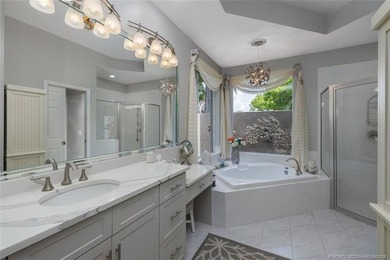 Elegant Monarch Country Club estate on a premier lot with water - photo 33
