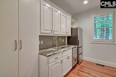 Beautiful lake-front estate. Multi-generational home with lower - photo 35