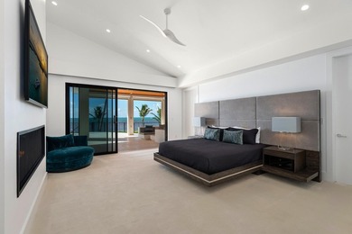 A private sanctuary of coastal sophistication, The Oasis offers - photo 35