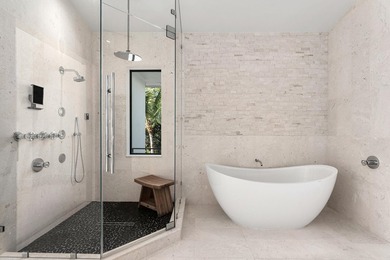 A private sanctuary of coastal sophistication, The Oasis offers - photo 41