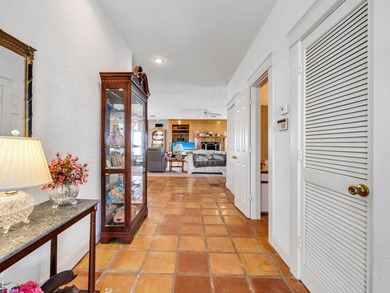 Discover this charming 4 bedroom/ 3.5 bath Florida beach-style - photo 4