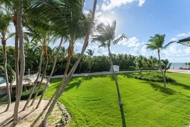 A private sanctuary of coastal sophistication, The Oasis offers - photo 56
