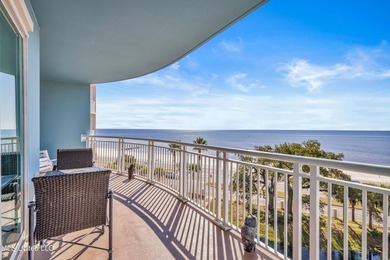 Beautifully furnished coastal condo with stunning views and - photo 2