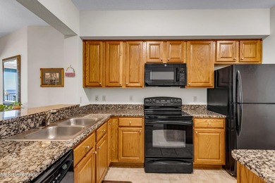 Beautifully furnished coastal condo with stunning views and - photo 7
