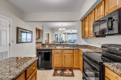 Beautifully furnished coastal condo with stunning views and - photo 8