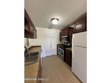 Tenant occupied till 4/30/2027. 24 hour notice for all showings - photo 4