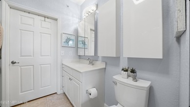 Enjoy resort-style living within this luxury gated community! - photo 17