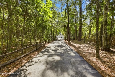**OPEN HOUSE SATURDAY 12:00-3:00 pm** Nestled on 3.15 private - photo 4