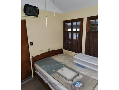 This cozy 2 bedroom seasonal cottage offers a perfect getaway - photo 5