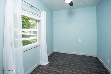 CHARMING DOWNTOWN COEUR D'ALENE BUNGALOW...Enjoy the best of - photo 12
