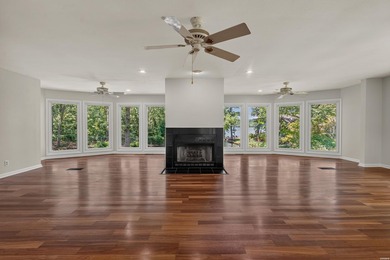 Big views. Big space. Big opportunity. If you've been waiting - photo 10