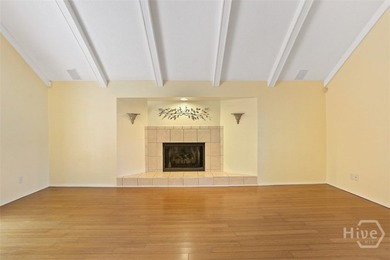 Highly desirable Shadows Townhomes. This 3 -bedroom, 3 full bath - photo 6
