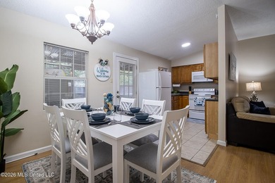 COTTAGE-STYLE, FULLY FURNISHED, MOVE-IN-READY! 3 bedroom, 1 bath - photo 4