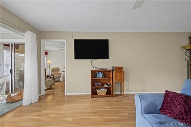 You'll love this beautifully maintained, furnished, 2-bedroom - photo 10