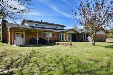 3 BEDS, 2.5 BATHS, 4,800 SQFT, 1.69 ACRES IN WINNSBORO TX - photo 4