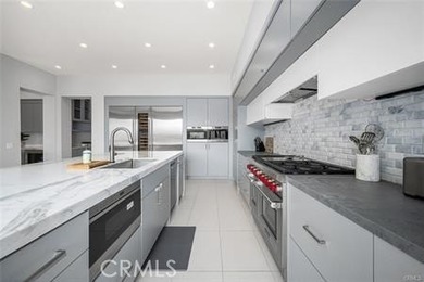 Welcome to a beautifully remodeled and fully furnished - photo 16