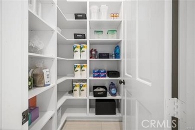 Welcome to a beautifully remodeled and fully furnished - photo 29