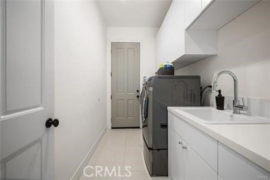 Welcome to a beautifully remodeled and fully furnished - photo 30